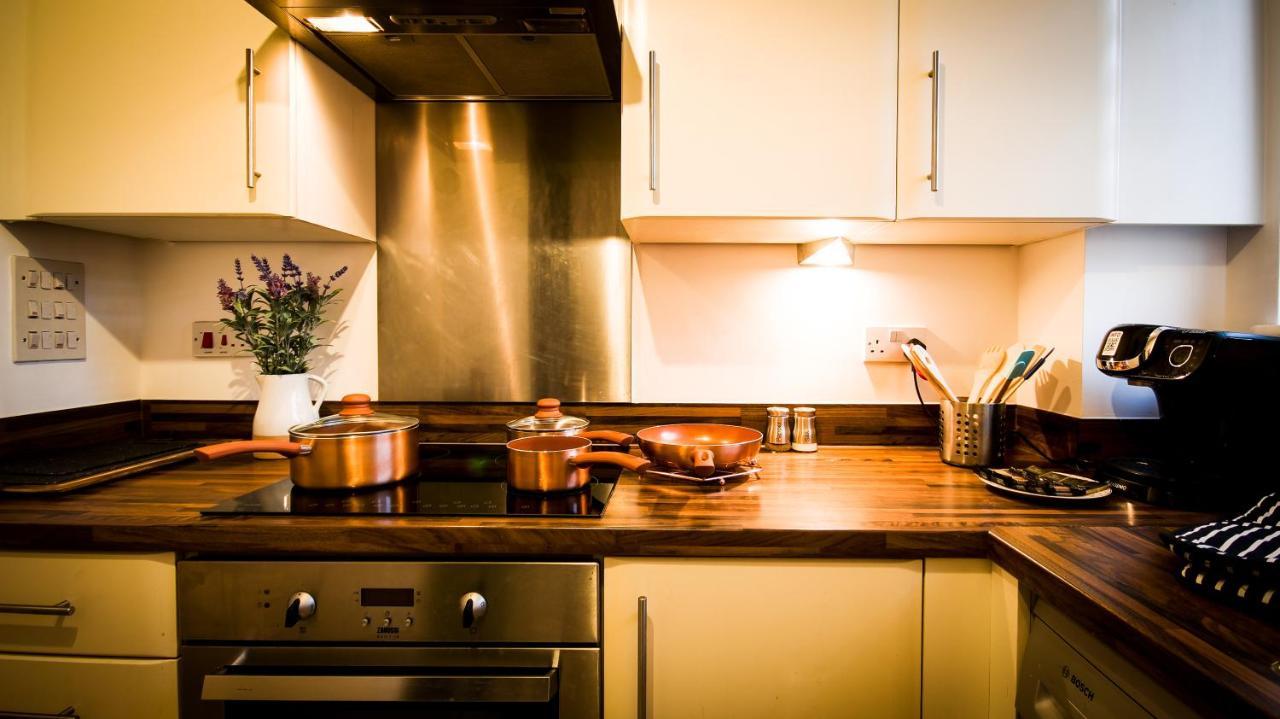 High Street - 2Bd Apt - King Beds - Parking - Wise Stays Southampton Exterior foto